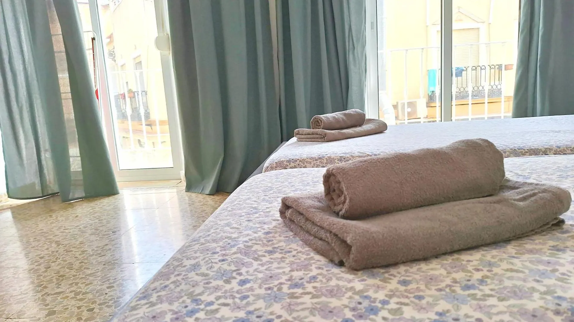 Lejlighed Sunny Malaga Centre Flats, 2 Options, With Balcony Or Terrace
